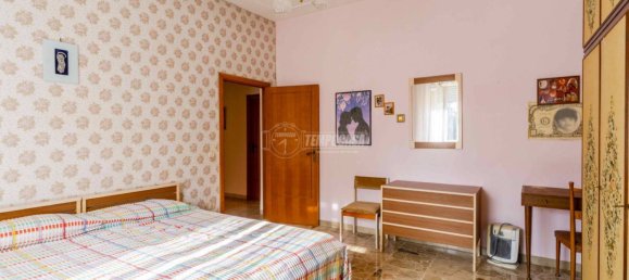 Apartamento de 4 dormitorios en Macerata, Italy No. 109772 39