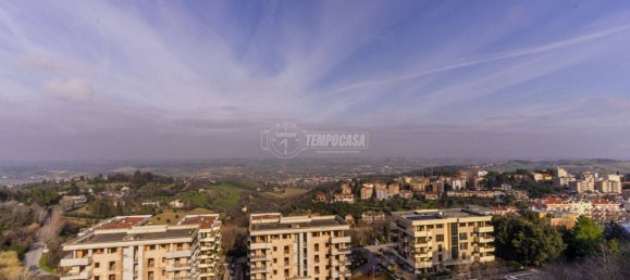 Apartamento de 4 dormitorios en Macerata, Italy No. 109772 15