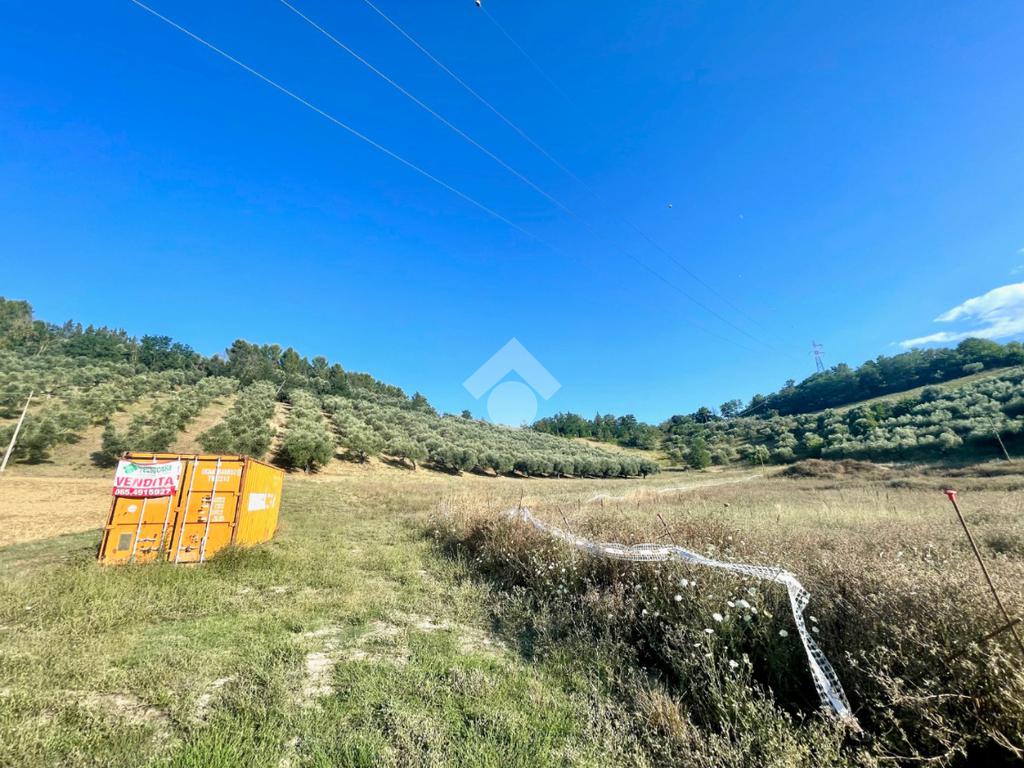 Terreno em Moscufo, Italy 30000 m² N.º 287947