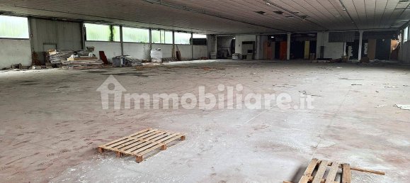 Almacén de 5 habitaciónes en Treia, Italy No. 185796 9