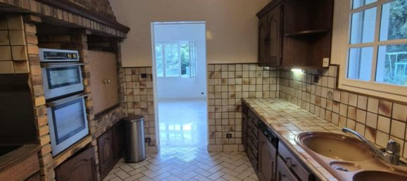 3 bedrooms House in Seine-Maritime, France No. 356810 12