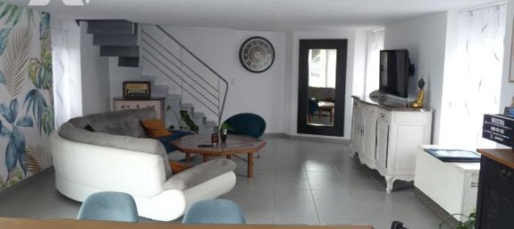 3 Schlafzimmer Haus in Mayenne, France, Nr. 295279 4