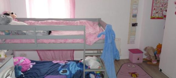 3 Schlafzimmer Haus in Mayenne, France, Nr. 295279 14