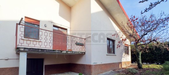 5 rooms House in Vicenza, Italy No. 143615 5