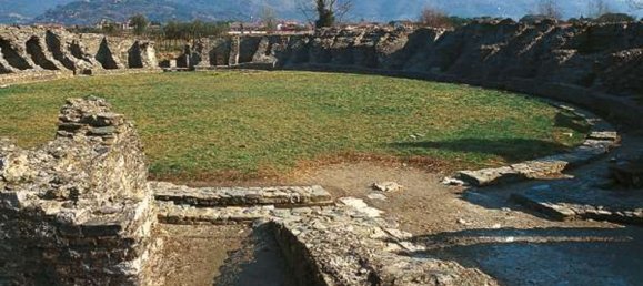 6 rooms House in Luni, Italy No. 99195 35