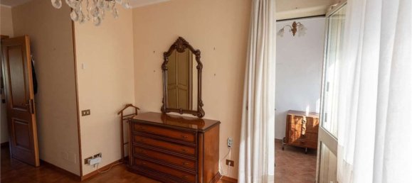 6 rooms House in Luni, Italy No. 99195 7