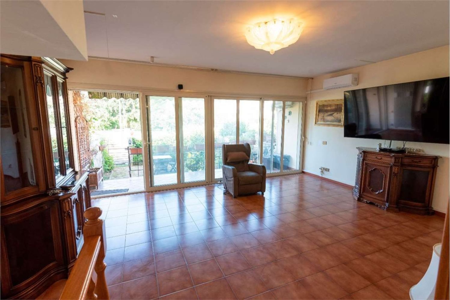 6 rooms House in Luni, Italy No. 99195