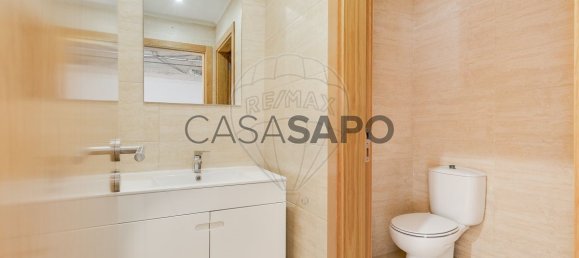 129m² Commercial property in Odivelas, Portugal No. 230405 13