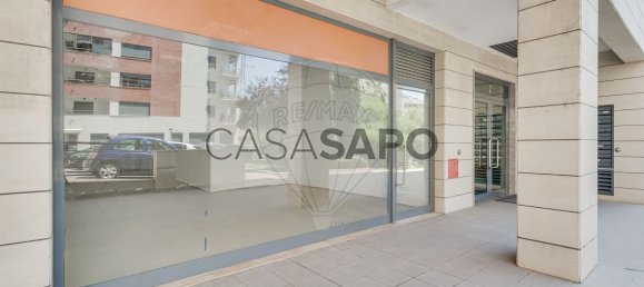 129m² Commercial property in Odivelas, Portugal No. 230405 8
