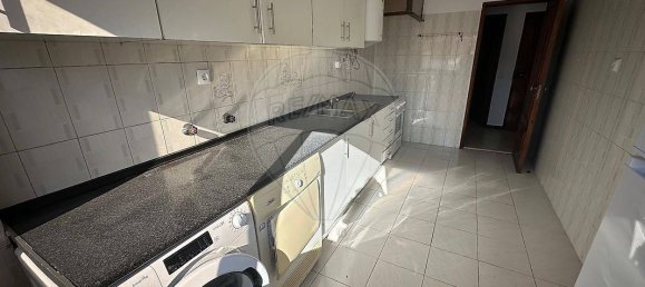 Apartamento de 2 dormitorios en Sintra, Portugal No. 93903 2