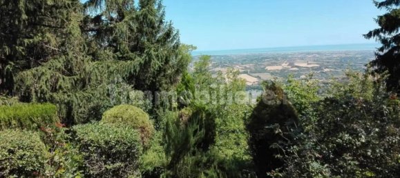 3 bedrooms Villa in Montescudo Monte Colombo, Italy No. 200718 2