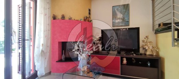 6 rooms House in Tolentino, Italy No. 126448 4