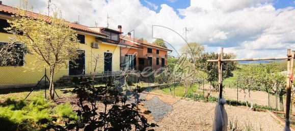 6 rooms House in Tolentino, Italy No. 126448 28