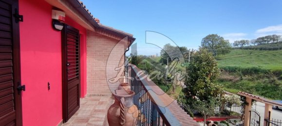 6 rooms House in Tolentino, Italy No. 126448 25