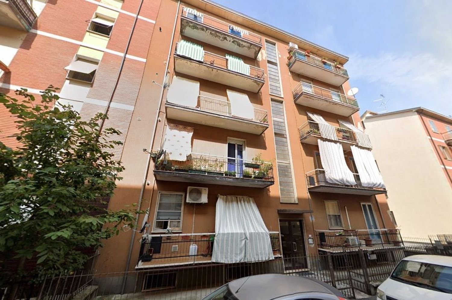 3 rooms Apartment in Piacenza, Italy No. 275559