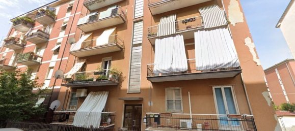 3 rooms Apartment in Piacenza, Italy No. 275559 21