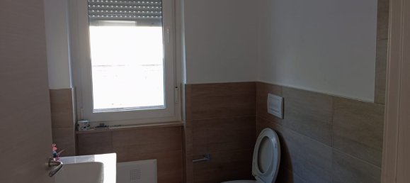 3 rooms Apartment in Piacenza, Italy No. 275559 20