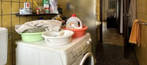 5-Zimmer Villa in Orino, Italy, Nr. 24438 24