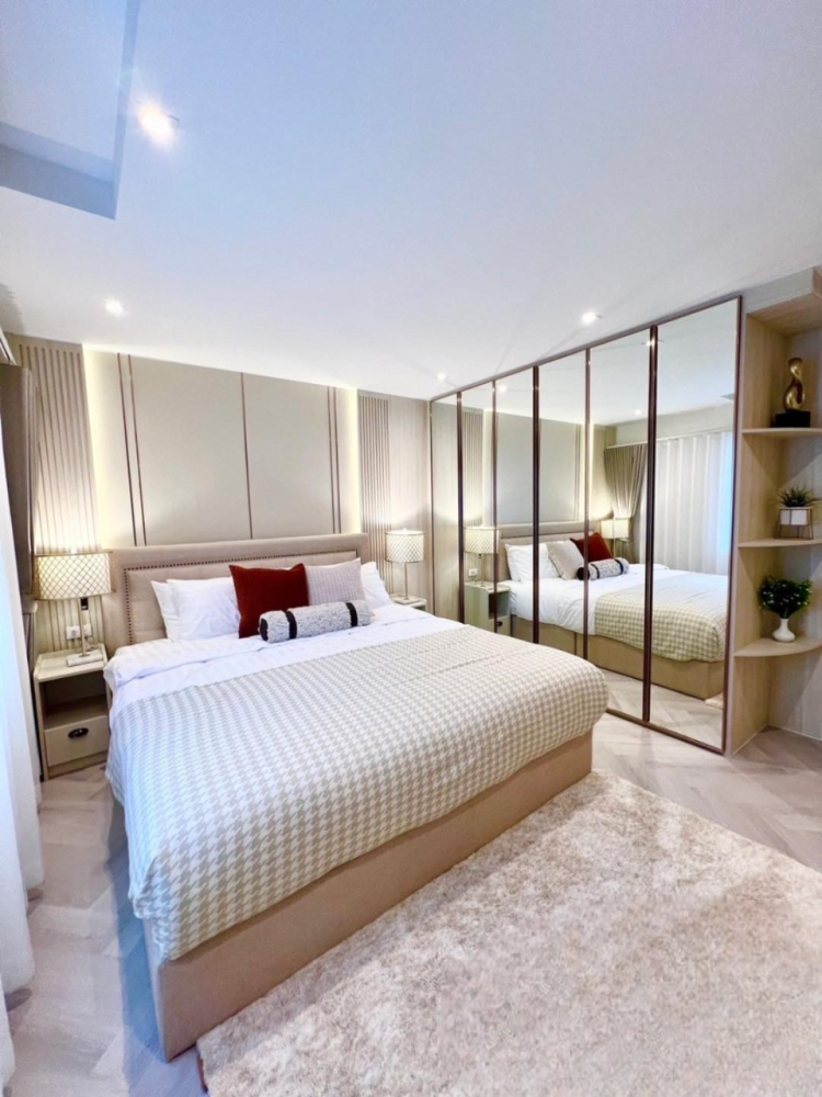 3 bedrooms Condo in Bangkok, Thailand No. 21620