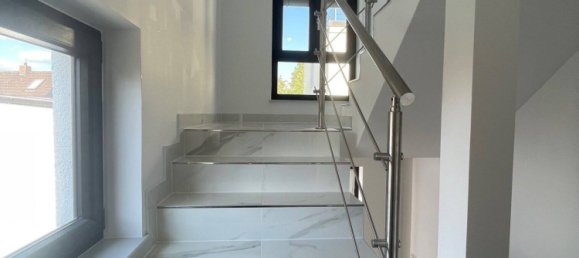 Casa de 6 habitaciónes en Regensburg, Germany No. 12531 10