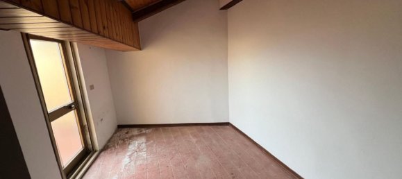 4 Schlafzimmer Haus in Cascina, Italy, Nr. 380655 5