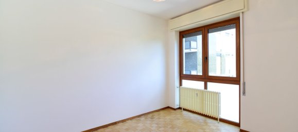 Apartamento de 3 dormitorios en Monza, Italy No. 364634 22