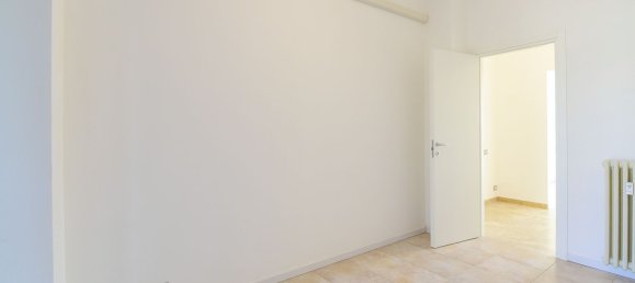 Apartamento de 3 dormitorios en Monza, Italy No. 364634 11