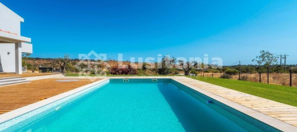 7 bedrooms Villa in Quarteira, Portugal No. 31905 15