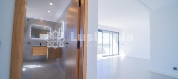 7 bedrooms Villa in Quarteira, Portugal No. 31905 31