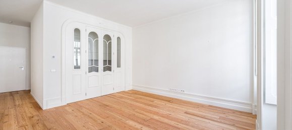 2 bedrooms Apartment in Porto, Portugal No. 102244 2