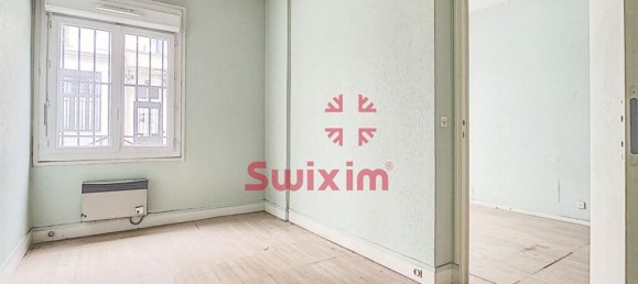 2 bedrooms Apartment in Paris, France No. 143607 4