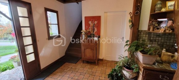 Casa de 4 dormitorios en Deux-Sevres, France No. 300973 4