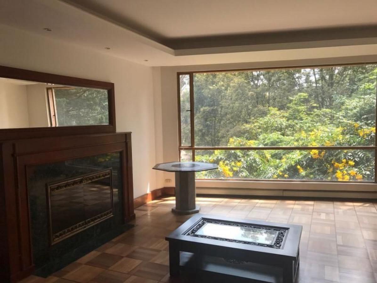 Дом с 4 спальнями в Богота, Колумбия № 14334