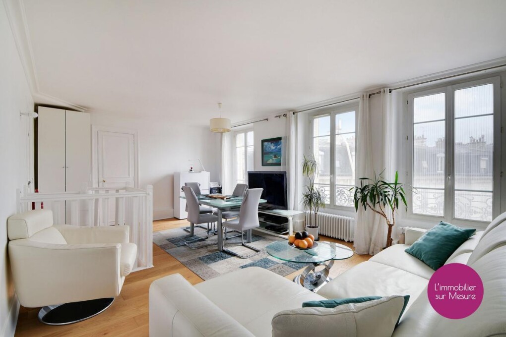 3 bedrooms Duplex in Saint-Mande, France No. 324178