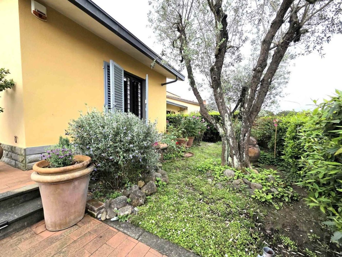 7 bedrooms Apartment in San Casciano in Val di Pesa, Italy No. 379053