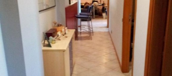 4-salle Appartement à Gravina di Catania, Italy No. 173574 11