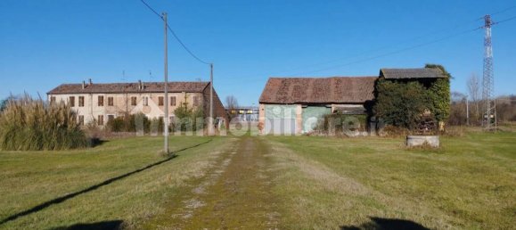 5 غرف نوم منزل في Piacenza d'Adige, Italy رقم 198897 25