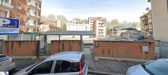 500m² Garage in Piacenza, Italy No. 208486 3