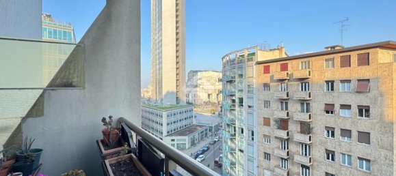 4 bedrooms Apartment in Milan, Italy No. 362701 33