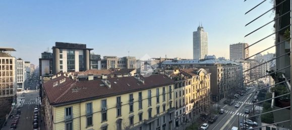 4 bedrooms Apartment in Milan, Italy No. 362701 10