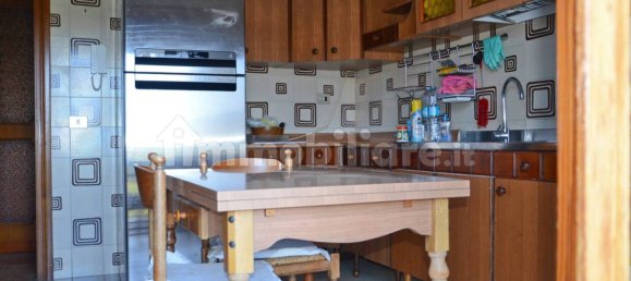 3 bedrooms Apartment in Rome, Italy No. 276380 5