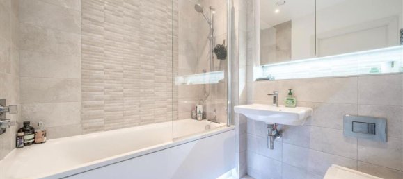 1 bedroom Apartment in Lewisham, United Kingdom No. 10095 6