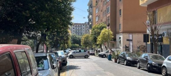 2 rooms Commercial property in Naples, Italy No. 258271 11