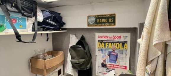 2 rooms Commercial property in Naples, Italy No. 258271 10