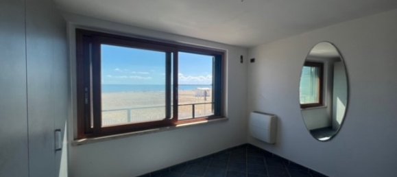 5 rooms Apartment in Anzio, Italy No. 48602 5
