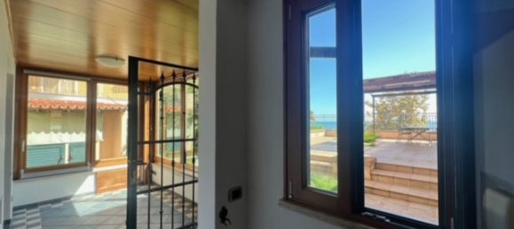 5 rooms Apartment in Anzio, Italy No. 48602 13