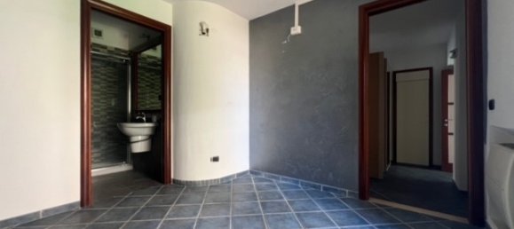 5 rooms Apartment in Anzio, Italy No. 48602 20