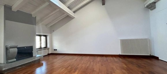Ático de 4 habitaciónes en Udine, Italy No. 159323 3