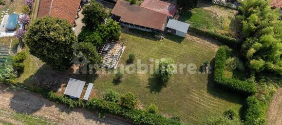 2 bedrooms Villa in Moncalieri, Italy No. 335437 3