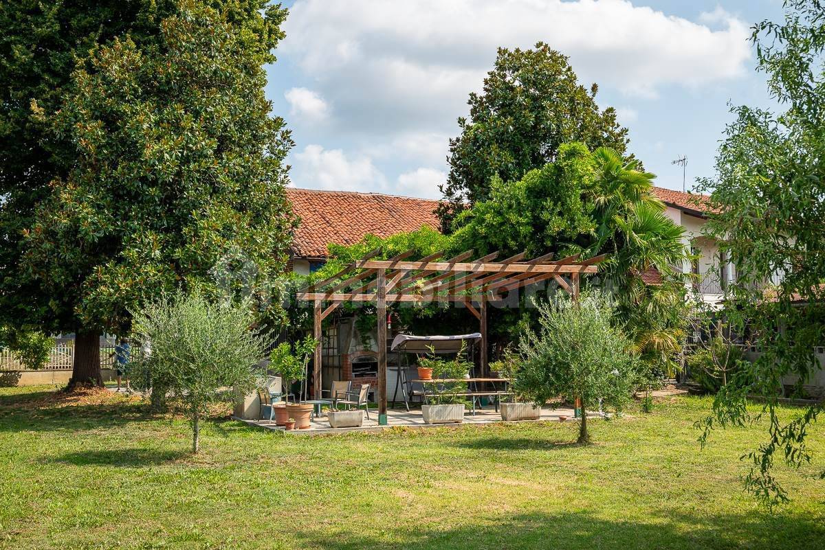 2 bedrooms Villa in Moncalieri, Italy No. 335437